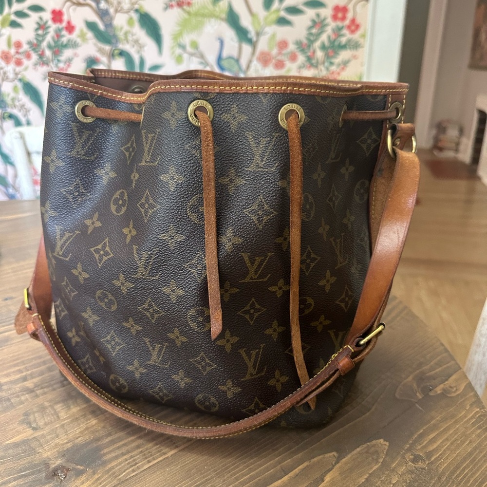 Vintage Louis Vuitton Bucket Bag
